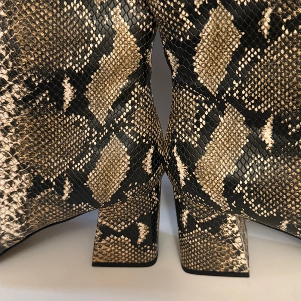 Eloquii Chic Snakeskin Print Boots Knee High Wide Calf 
Size 12W - Picture 6 of 12